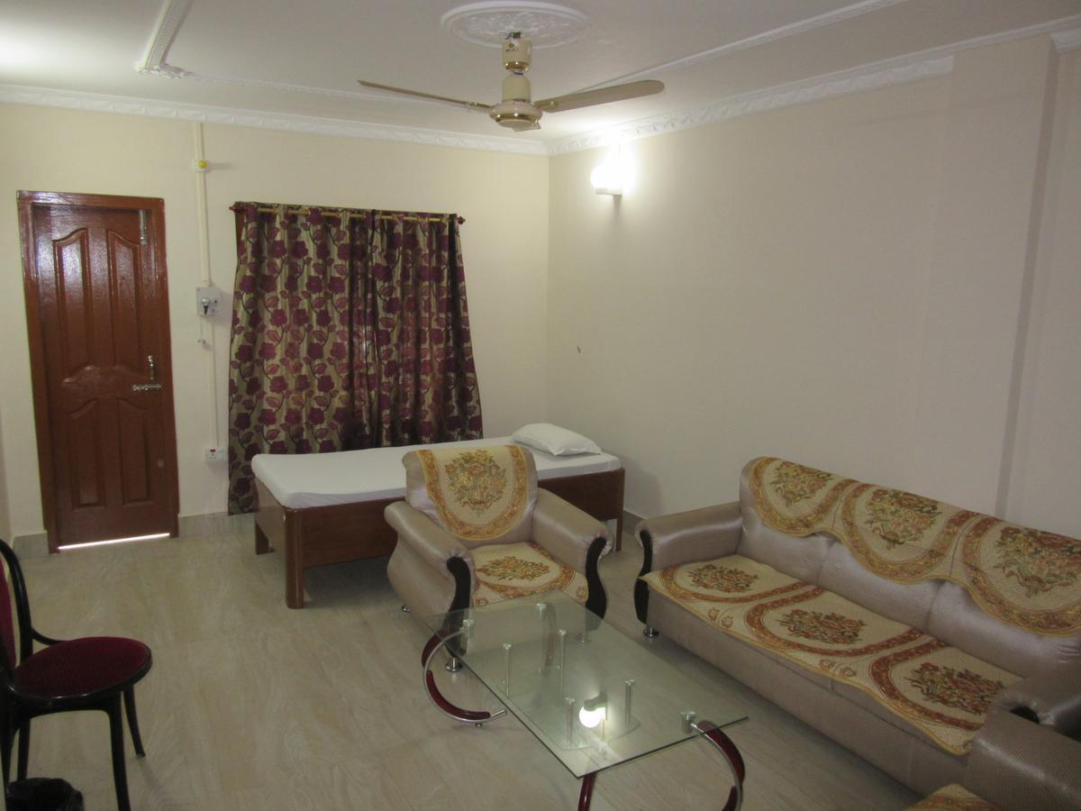 Hotel Druk Bhalukpung Buitenkant foto