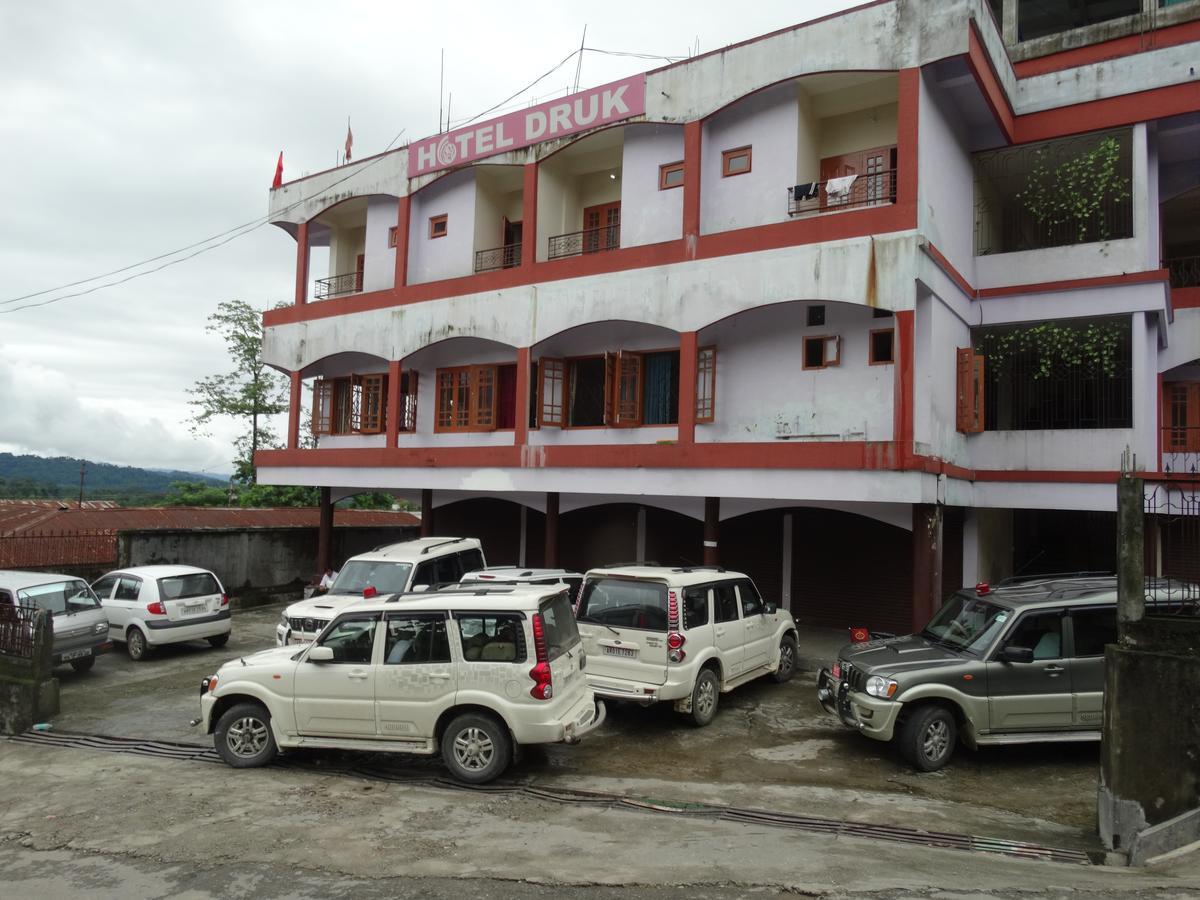 Hotel Druk Bhalukpung Buitenkant foto