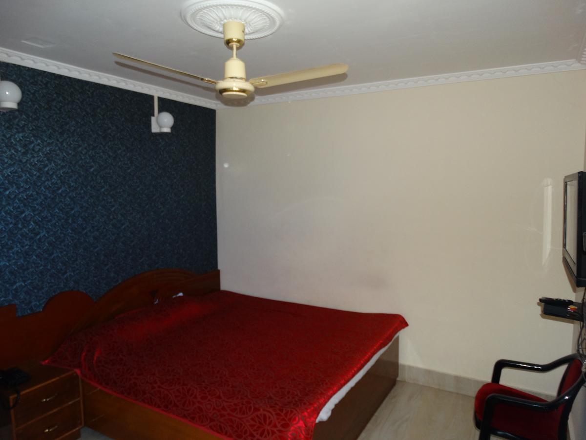 Hotel Druk Bhalukpung Buitenkant foto